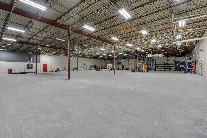 More Photos Of 225 County Road 522, Manalapan Township Industrial For Sale