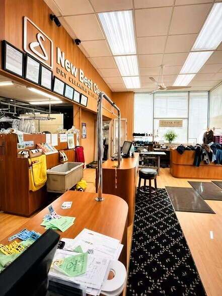 More Photos Of 1502 Main St, Port Jefferson Freestanding For Sale