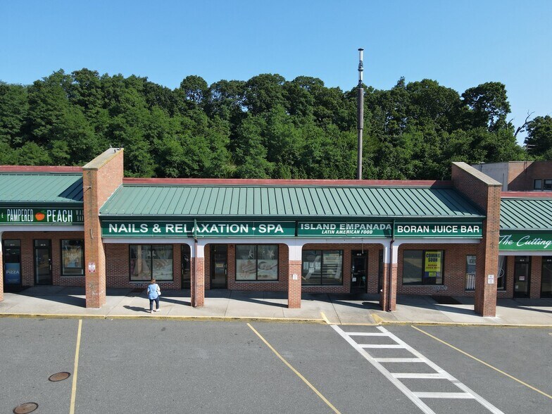 More Photos Of 601 Portion Rd, Ronkonkoma Unknown For Lease