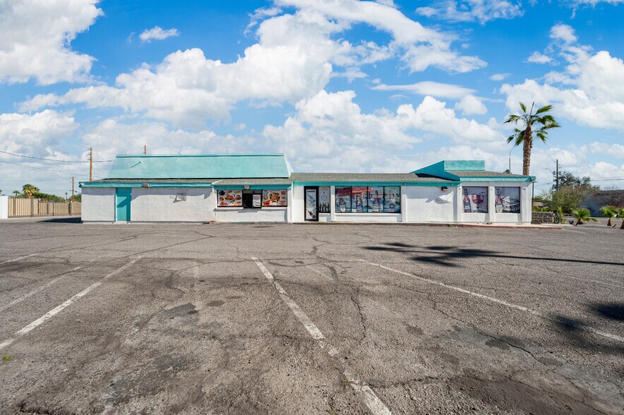 More Photos Of 5828 W Indian School Rd, Phoenix Restaurant For Sale