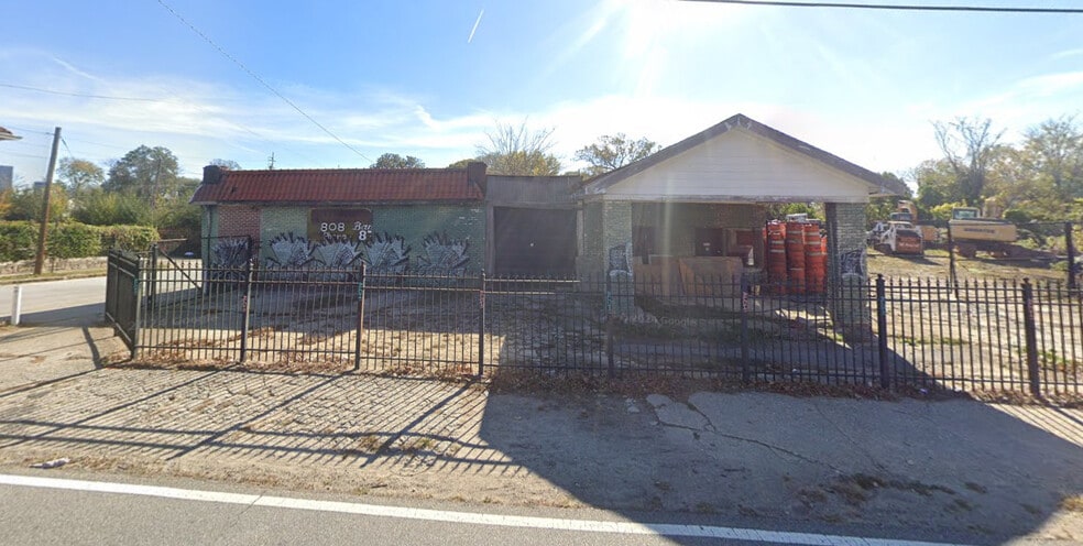 Primary Photo Of 808 Donald Lee Hollowell Pky NW, Atlanta Land For Sale