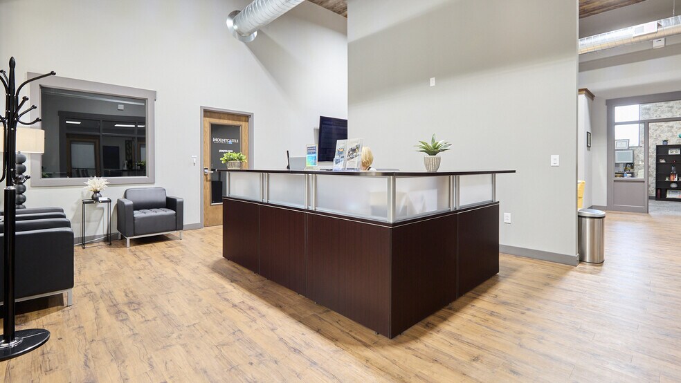 More Photos Of 190 Virginia St, Mount Airy Office For Sale