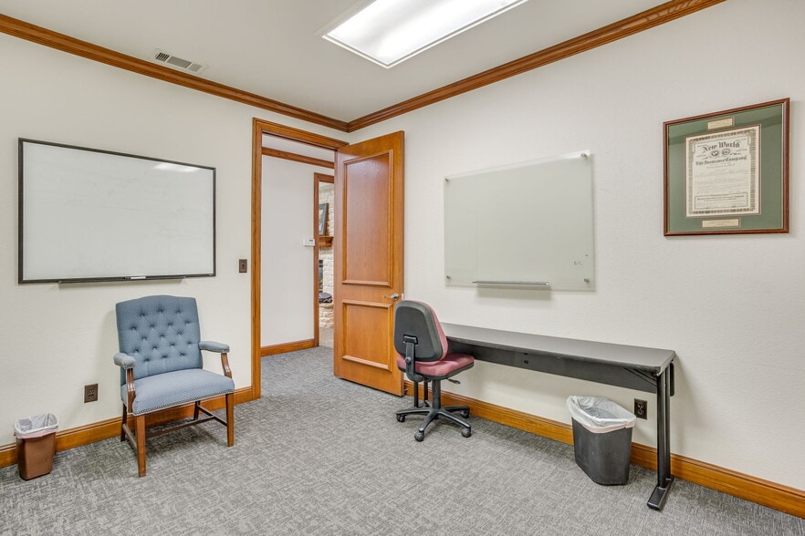 More Photos Of 4201 Gateway Dr, Colleyville Office For Sale
