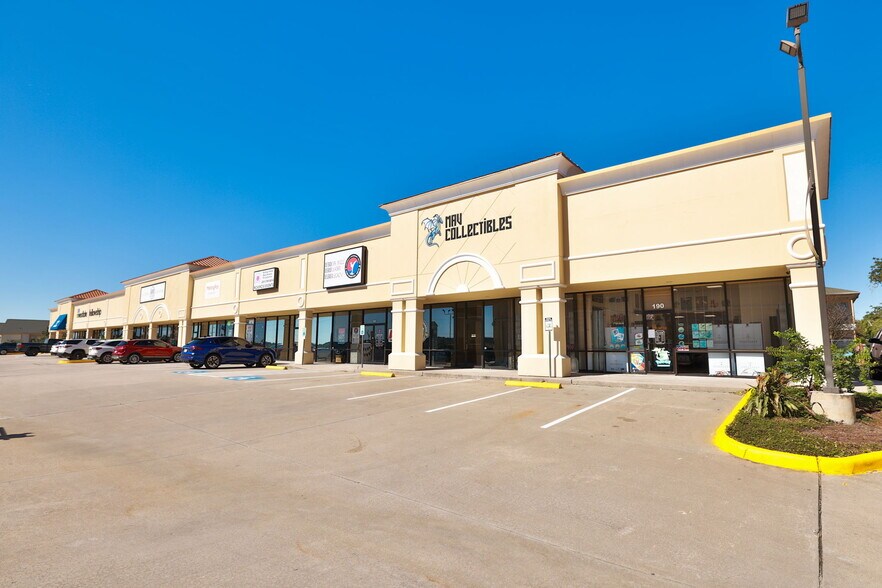 More Photos Of 19786 Highway 105 W, Montgomery Storefront For Sale