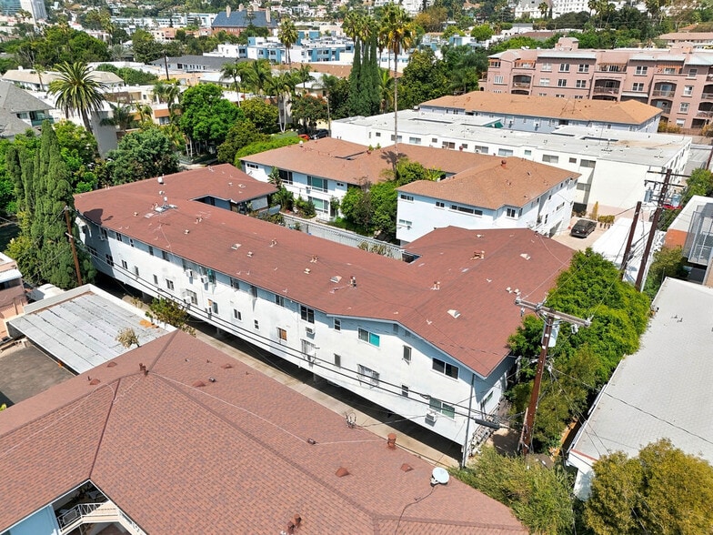 More Photos Of 1218 N Laurel Ave, West Hollywood Apartments For Sale