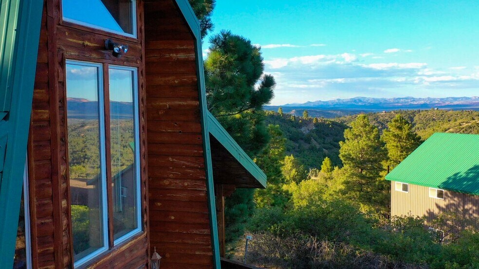 More Photos Of 2498 Silverado Ridge, Duck Creek Village Specialty For Sale