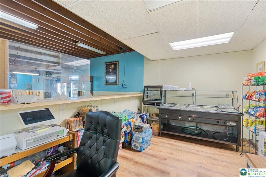 More Photos Of 915 W Hamilton St, Allentown Office Residential For Sale