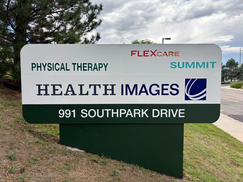More Photos Of 991 Southpark Dr, Littleton Medical For Lease