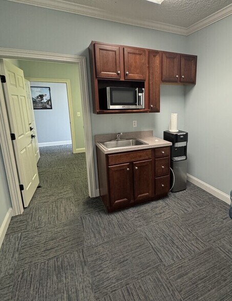 More Photos Of , Jacksonville Office For Sale