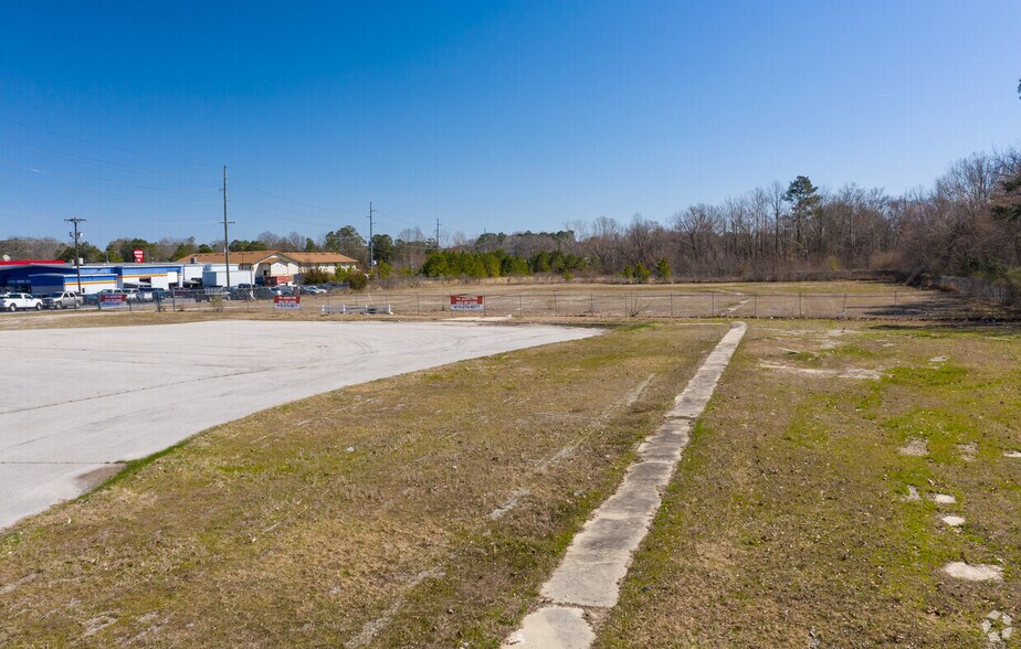 More Photos Of 1521 N Wesleyan Blvd, Rocky Mount Land For Sale