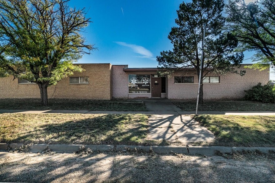 Primary Photo Of 200 N Austin Ave, Tulia Office For Sale
