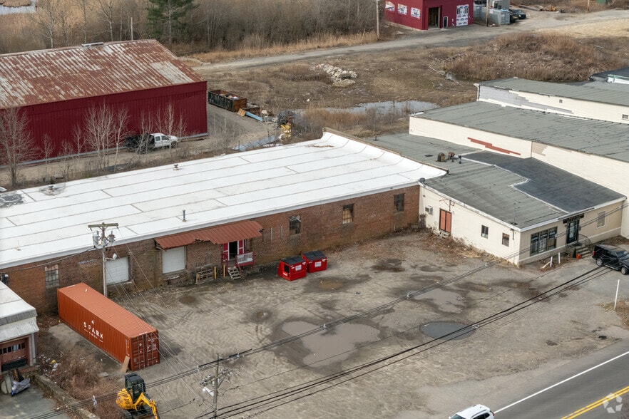 More Photos Of 1011-1057 Main St, Hanson Warehouse For Sale