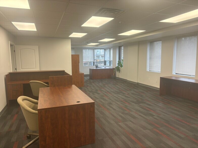 More Photos Of 29 Noblestown Rd, Carnegie Office For Lease