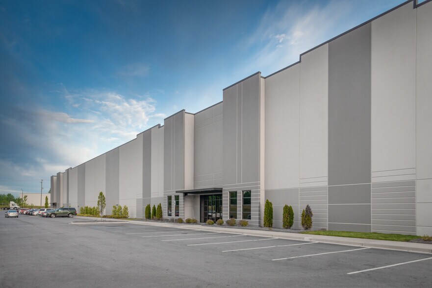 More Photos Of 901 Victor Hill Rd, Greer Distribution For Lease