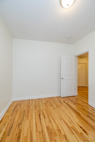 More Photos Of 1439 E 66th Pl, Chicago Apartments For Sale