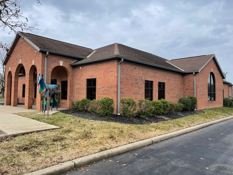 More Photos Of 7215 Riverport Plaza Dr, Louisville Freestanding For Sale