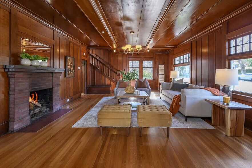 More Photos Of 8 Keller St, Petaluma Office Residential For Sale