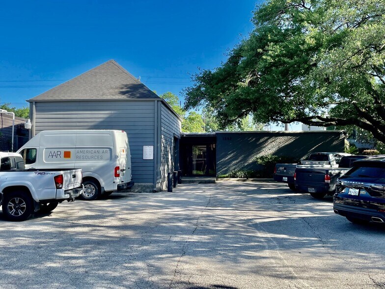 More Photos Of 3260 Sul Ross St, Houston Office For Lease