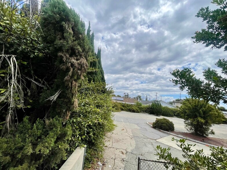 More Photos Of 5619 Ball Rd, Cypress Land For Sale