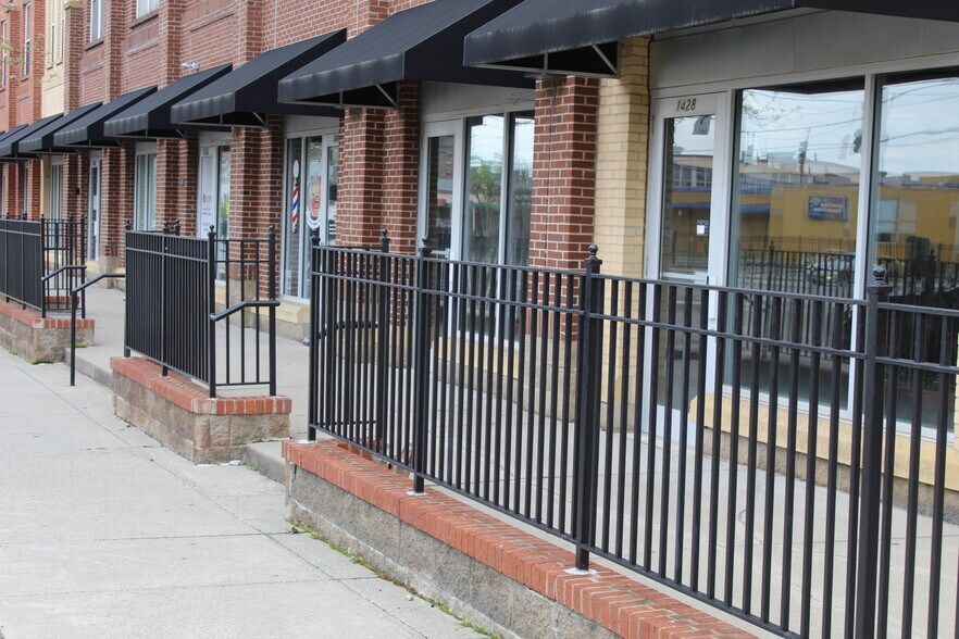 More Photos Of 1202 Linn St, Cincinnati Apartments For Lease