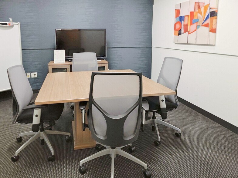 More Photos Of 100 Horizon Center Blvd, Hamilton Coworking Space