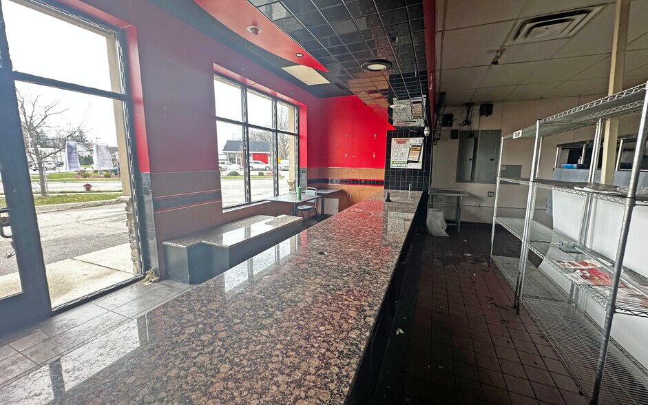 More Photos Of 800 W Franklin St, Jackson Freestanding For Sale