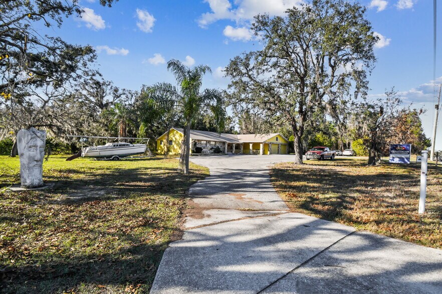 More Photos Of 10129 Little Rd, New Port Richey Medical For Sale