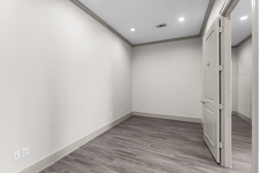 More Photos Of 17138 N Eldridge Pky, Tomball Medical For Lease
