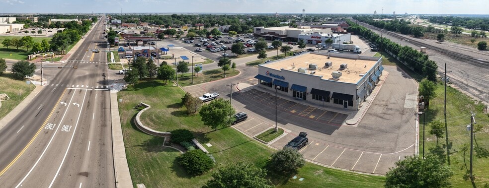 More Photos Of 301 N 23rd St, Canyon General Retail For Lease