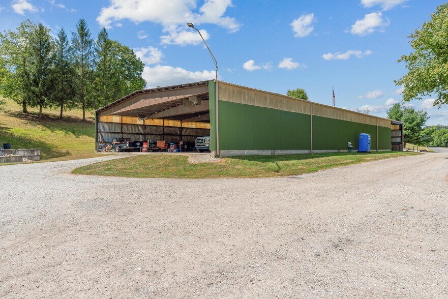 More Photos Of 1 Greenwood Ln, Clarksville Multifamily For Sale