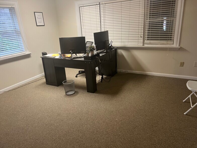 More Photos Of 1675 NW Old 41 Hwy, Marietta Service For Lease