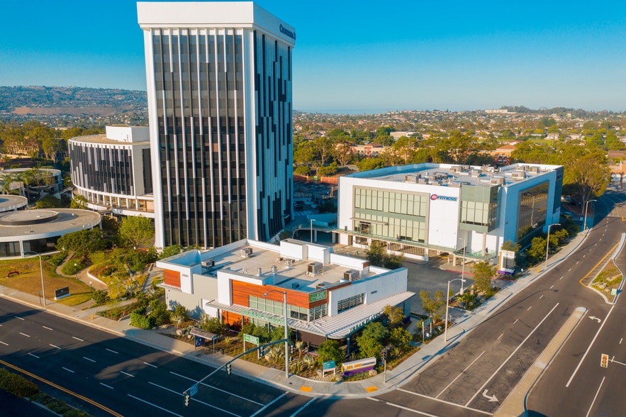 More Photos Of 21515 Hawthorne Blvd, Torrance Office For Lease