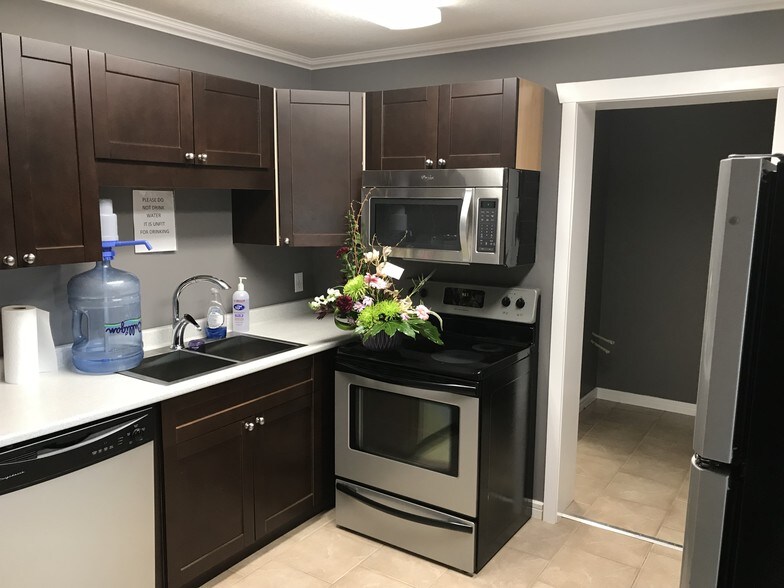 More Photos Of 4212 Hewlett Dr, Red Deer County Industrial For Sale