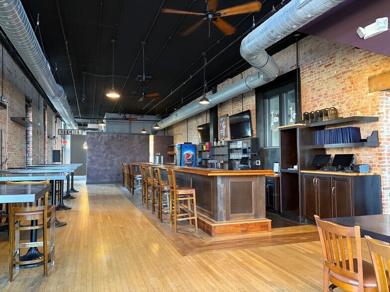 More Photos Of 101-123 Main St, Dubuque Apartments For Sale
