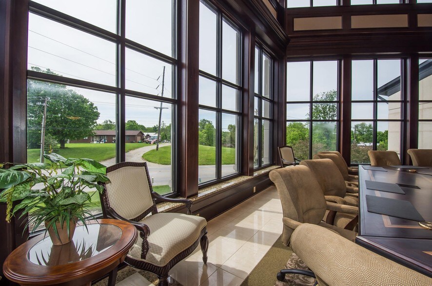 More Photos Of 1600 W Bloomfield Rd, Bloomington Medical For Lease