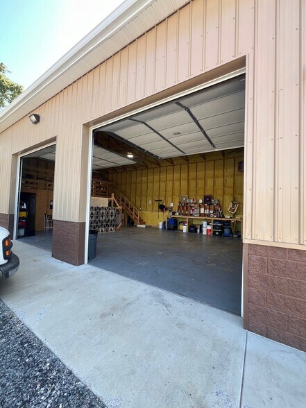 More Photos Of 929 W Old Hickory Blvd, Madison Office For Lease