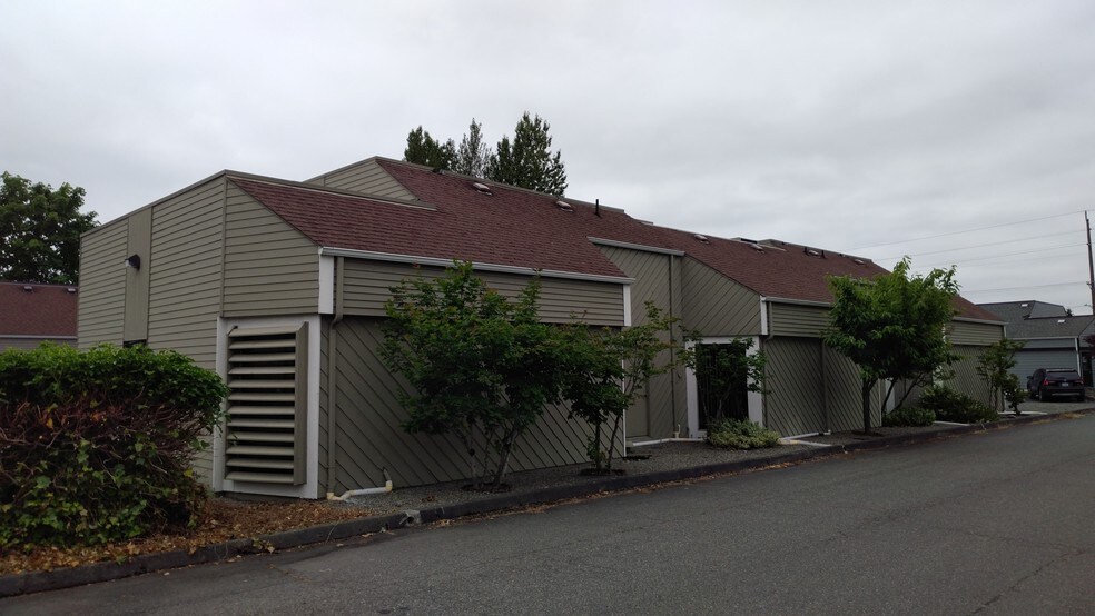 More Photos Of 6050 20th St E, Fife Office For Lease
