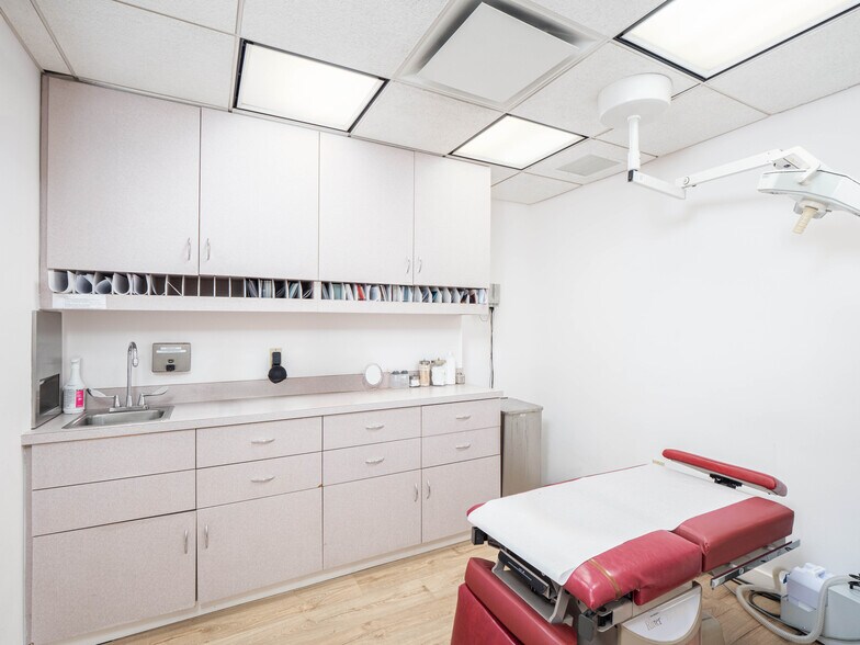 More Photos Of 60 E 56th St, New York Office For Lease