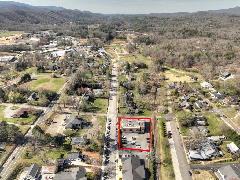 More Photos Of 990 E Main St, Blue Ridge Office For Sale