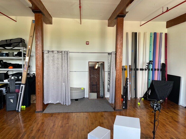 More Photos Of 51-55 Lake St, Nashua Light Manufacturing For Sale