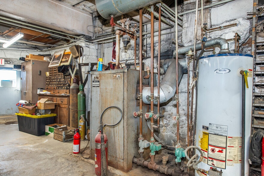 More Photos Of 307 Paterson Ave, East Rutherford Auto Repair For Sale