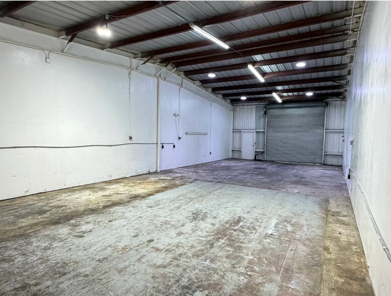 More Photos Of 618 Washburn Rd, Melbourne Manufacturing For Lease
