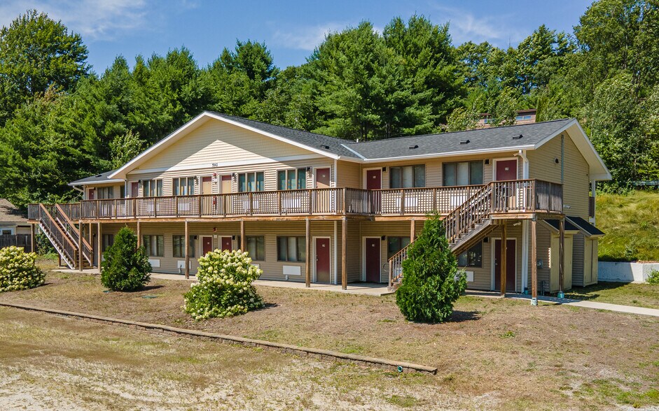 More Photos Of 608 Francestown Rd, Bennington Apartments For Sale