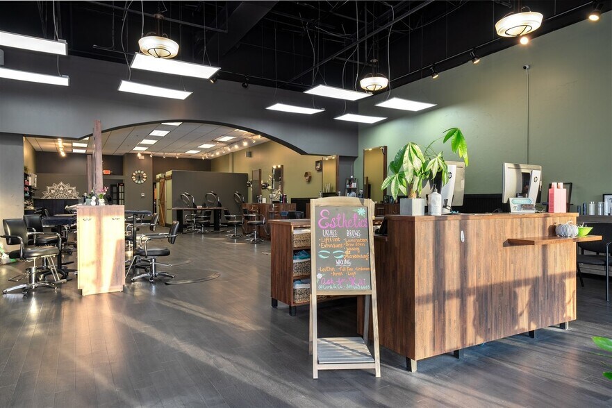 More Photos Of 105 Krispy Kreme Dr, Bloomington Storefront For Sale