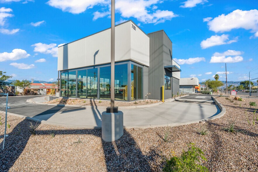 More Photos Of 7101 E 22nd St, Tucson Fast Food For Sale