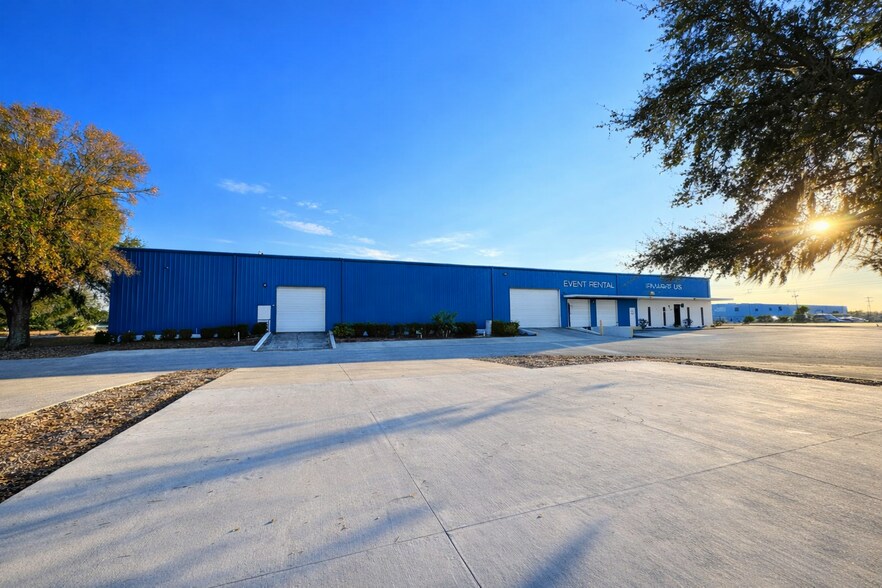 More Photos Of 220 Recker Hwy, Auburndale Warehouse For Lease