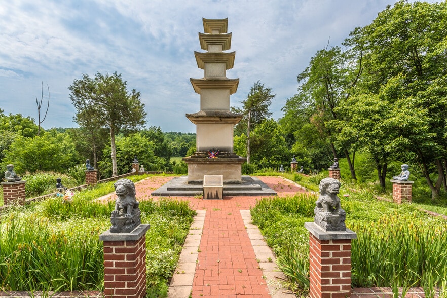 More Photos Of 16817 Germantown Rd, Germantown Schools For Sale