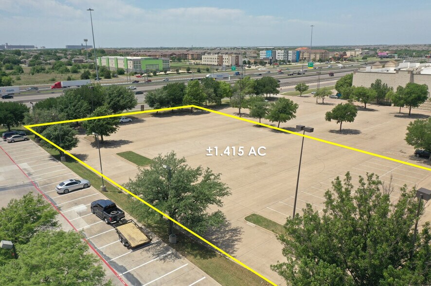 More Photos Of 5900 North Fwy, Fort Worth Land For Sale