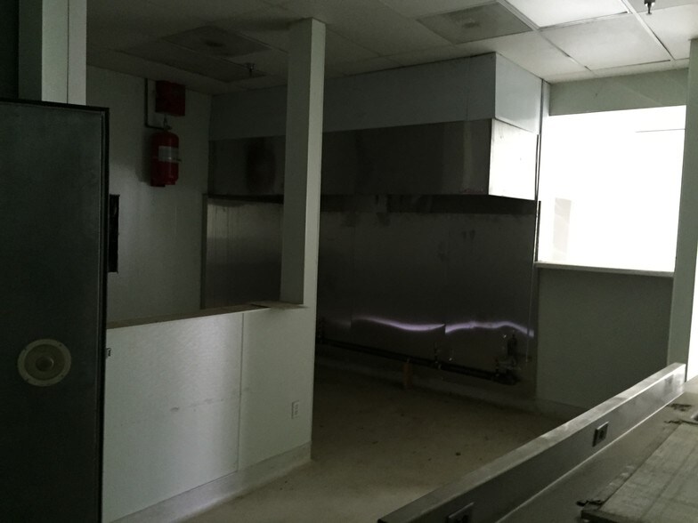 More Photos Of 21651 W Manning Ave, San Joaquin Unknown For Lease