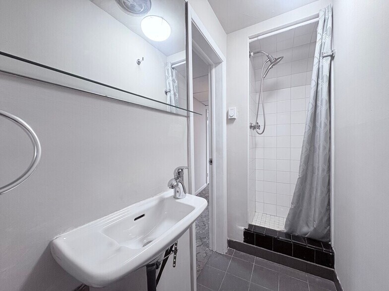 More Photos Of 111 E 35th St, New York Loft Creative Space For Lease